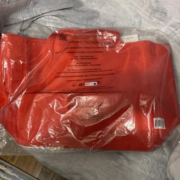 COACH Red Tote - Picture 11 of 11